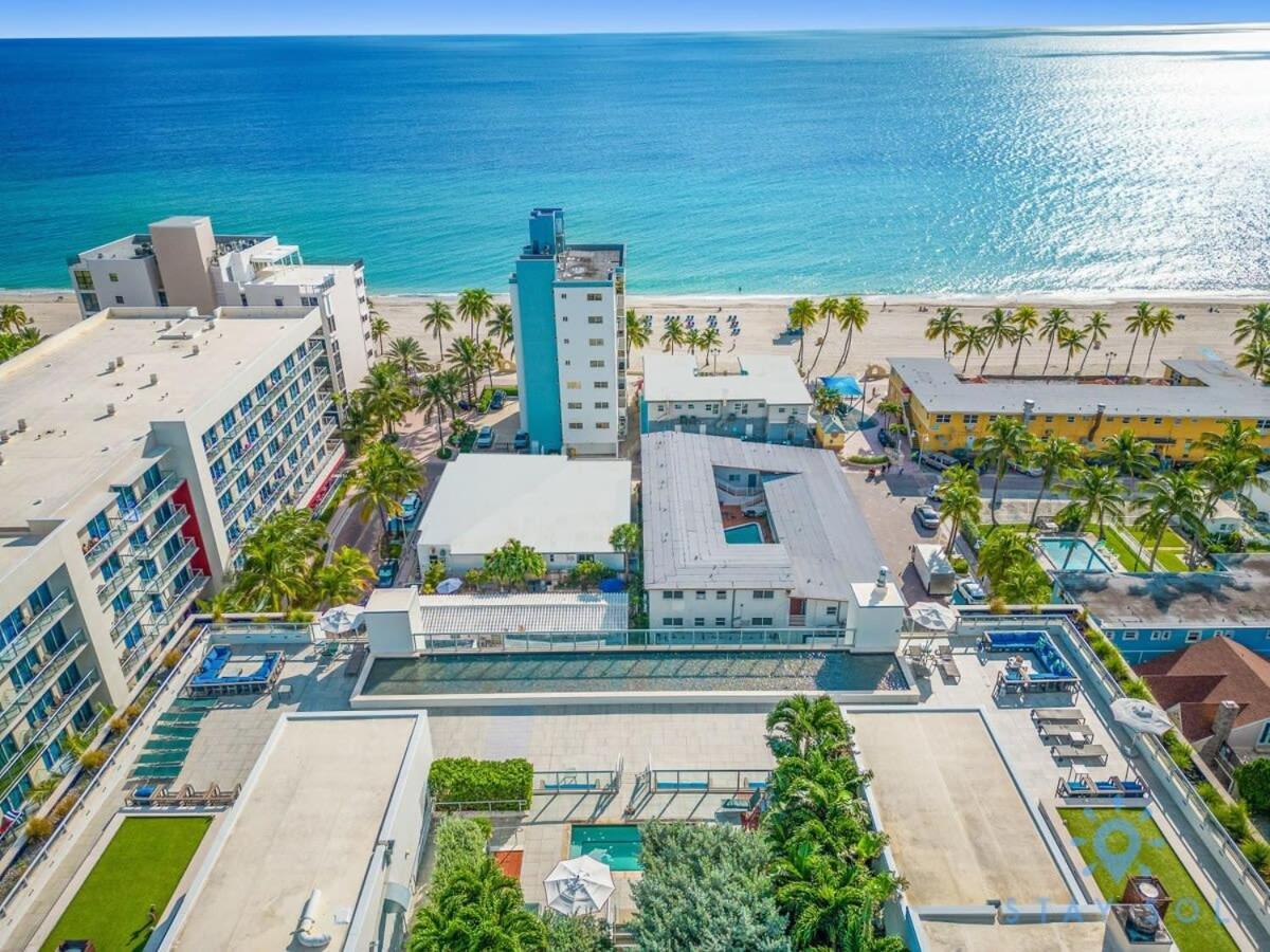 Beachfront Resort - Hot Tub & Pool- Near Beach Hollywood Exterior photo